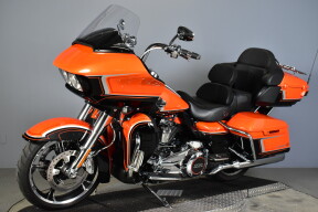 2022 Harley-Davidson® CVO™ Road Glide® Limited FLTRKSE thumb 0
