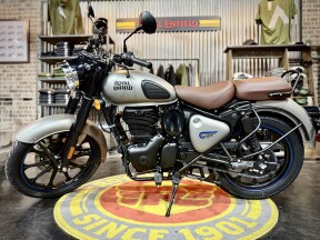 2024 Royal Enfield Classic 350 Dark Gunmetal Grey thumb 2