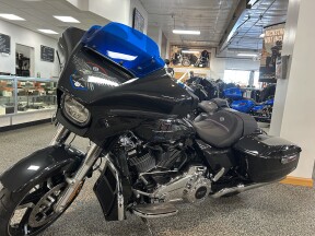 2026 Harley-Davidson® FLHX Street Glide™- Enthusiast thumb 2