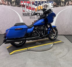 2026 FLTRX Road Glide®  thumb 3