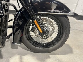 2024 Harley-Davidson® Heritage Classic Vivid Black FLHCS thumb 2