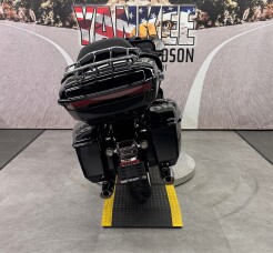 2026 FLHXL Street Glide Limited  thumb 2