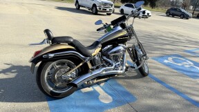2003 Harley-Davidson® Screamin’ Eagle Softail Deuce thumb 2