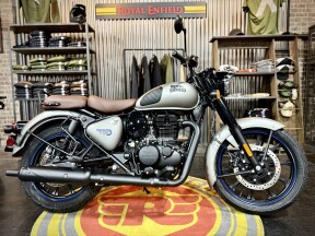 2024 Royal Enfield Classic 350 Dark Gunmetal Grey thumb 3
