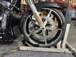 Harley-Davidson® Street Glide® 2026 FLHX MIDNIGHT EMBER thumb 2