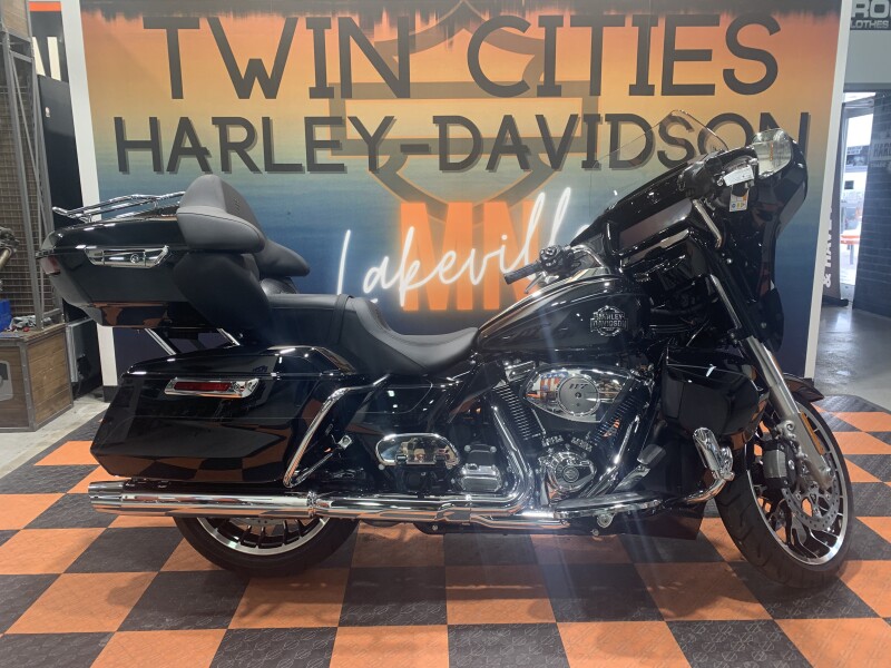 2026 Harley-Davidson Street Glide Limited FLHXL