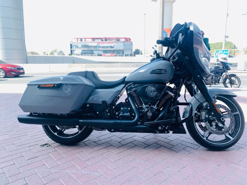 2025 Harley-Davidson® Street Glide™ Billiard Gray