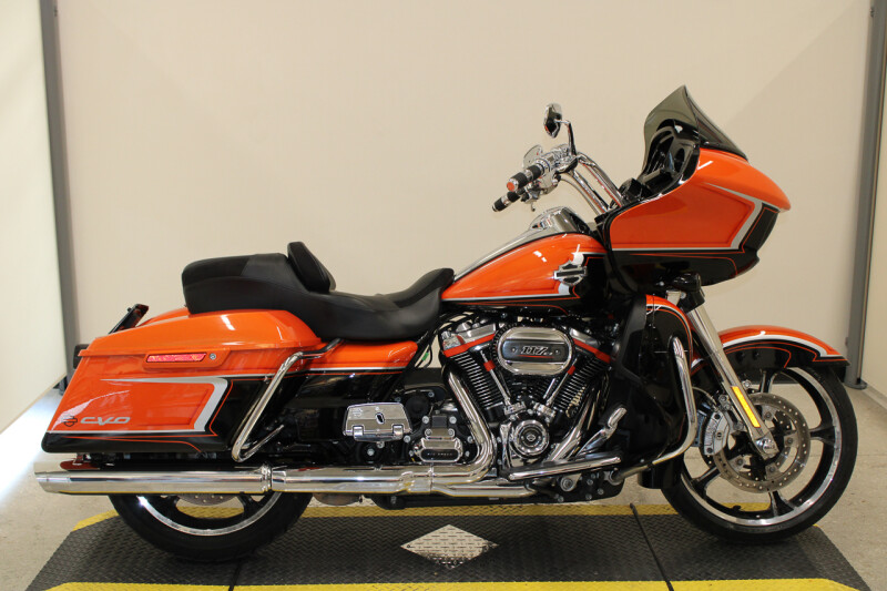 2022 Harley-Davidson CVO Road Glide Limited FLTRKSE
