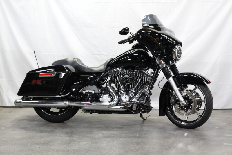 FLTRX 2013 Road Glide® Custom