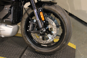 2022 Harley-Davidson LiveWire ONE LW1 thumb 1