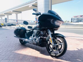 2025 Harley-Davidson® Road Glide™ Iron Horse Metallic thumb 3