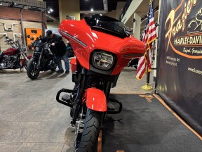 2026 Harley-Davidson® Street Glide® Blood Orange Black Trim thumb 2
