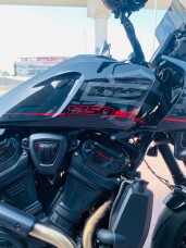2025 Harley-Davidson® Pan America® 1250 ST Vivid Black thumb 2