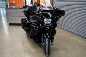 2026 Harley-Davidson® Street Glide® Vivid Black Black Trim thumb 3