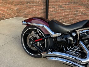 2015 Harley-Davidson Breakout FXSB thumb 1