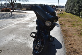 2026 Harley-Davidson® Street Glide® FLHX thumb 2