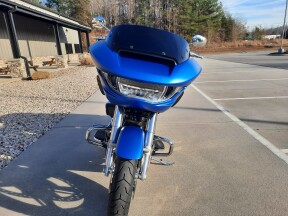 2026 Harley-Davidson® Road Glide® Aurora Blue Denim Chrome Trim thumb 1