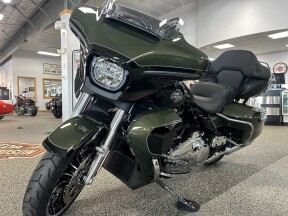 2026 Harley-Davidson® FLHXL Street Glide™ Limited thumb 2