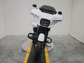 FLHX 2024 Street Glide® thumb 3