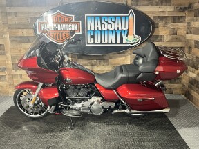 2026 Harley-Davidson® Road Glide Limited Brilliant Red Chrome Trim thumb 2