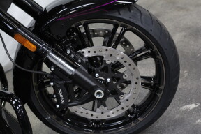 FLHXSE 2025 CVO™ Street Glide™ thumb 2