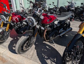 2025 Triumph Speed Twin 1200 thumb 3