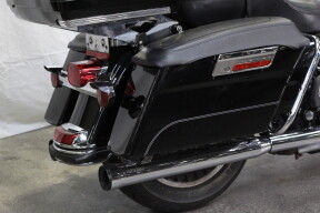 FLHTC 2010 Electra Glide® Classic thumb 2