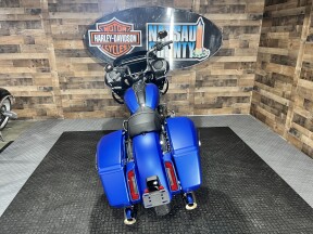2026 Harley-Davidson® Road Glide® Aurora Blue Denim Chrome Trim thumb 3