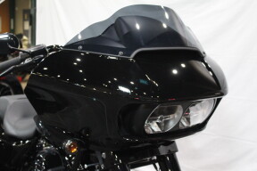 FLTRT 2025 Road Glide® 3 thumb 3