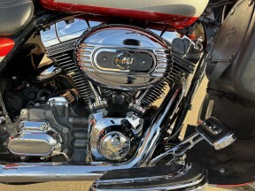 2008 Harley-Davidson Screamin’ Eagle Ultra Classic Electra Glide FLHTCUSE3 thumb 2