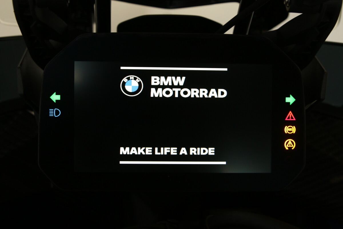 On Sale 2026 BMW M 1000 XR, photo 32