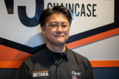 井上　新吾