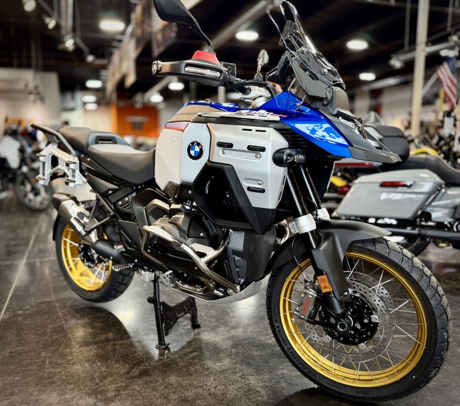 2026 BMW Motorrad R 1300 GS Adventure Racing Blue Metallic