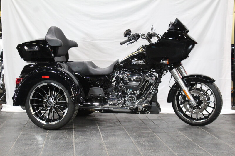 FLTRT 2024 Road Glide 3