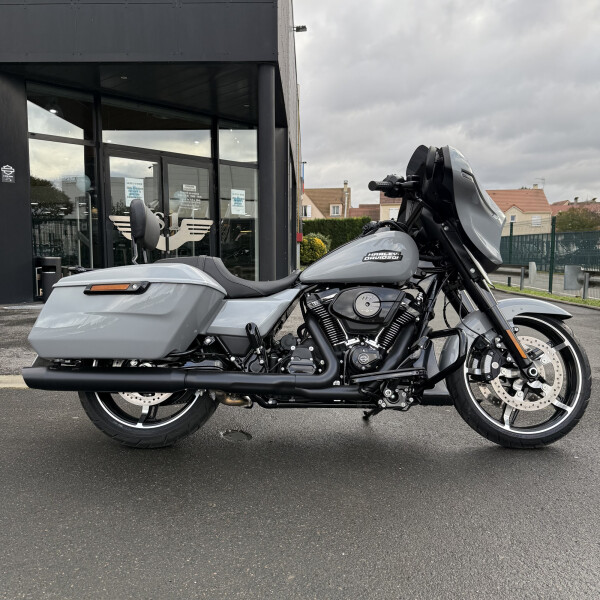FLHX 2025 Street Glide™
