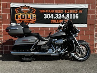 2017 Harley-Davidson® Ultra Limited FLHTK