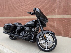 2026 Harley-Davidson® Street Glide® Vivid Black Black Trim thumb 2