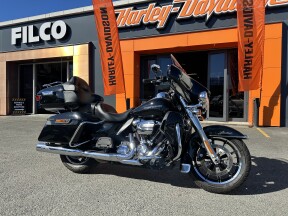 2018 Harley-Davidson® Ultra Limited Vivid Black thumb 3