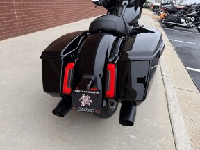 2026 Harley-Davidson® Street Glide® Vivid Black Black Trim thumb 0