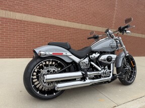 2026 Harley-Davidson® Breakout® Dark Billiard Gray Chrome Trim thumb 1