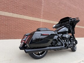 2026 Harley-Davidson® Street Glide® Vivid Black Black Trim thumb 1