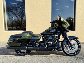 2026 Harley-Davidson® Street Glide® FLHX thumb 3