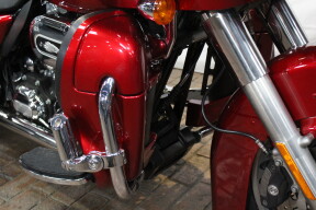 FLTRU 2013 Road Glide® Ultra w/ CSC Trike kit installed thumb 1