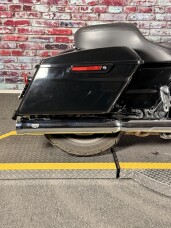 Harley-Davidson® Road Glide® 2018 FLTRX BLACK thumb 1