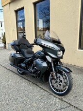 2026 Harley-Davidson® Street Glide Limited FLHXL thumb 2