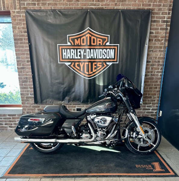 2026 Harley-Davidson® Street Glide® FLHX Liberty Enthusiast Collection