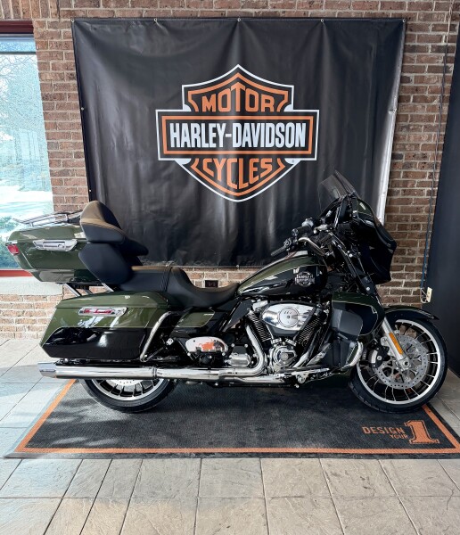 2026 Harley-Davidson® Street Glide® FLHX Olive Steel Metallic / Vivid Black Chrome Trim