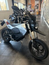 2022 Zero FXE only 1,903kms!! thumb 2