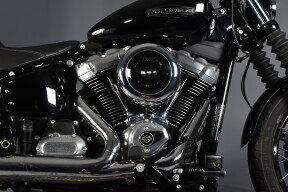 2025 Harley-Davidson® Street Bob® FXBB thumb 3