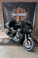 2026 Harley-Davidson® Street Glide® FLHX Olive Steel Metallic / Vivid Black Chrome Trim thumb 3